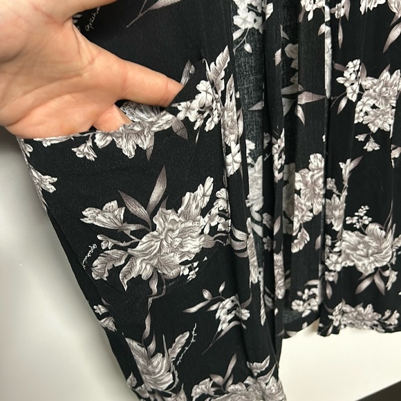 Spiritual Gangster Floral Long Sleeve Kimono - Picture 5 of 8